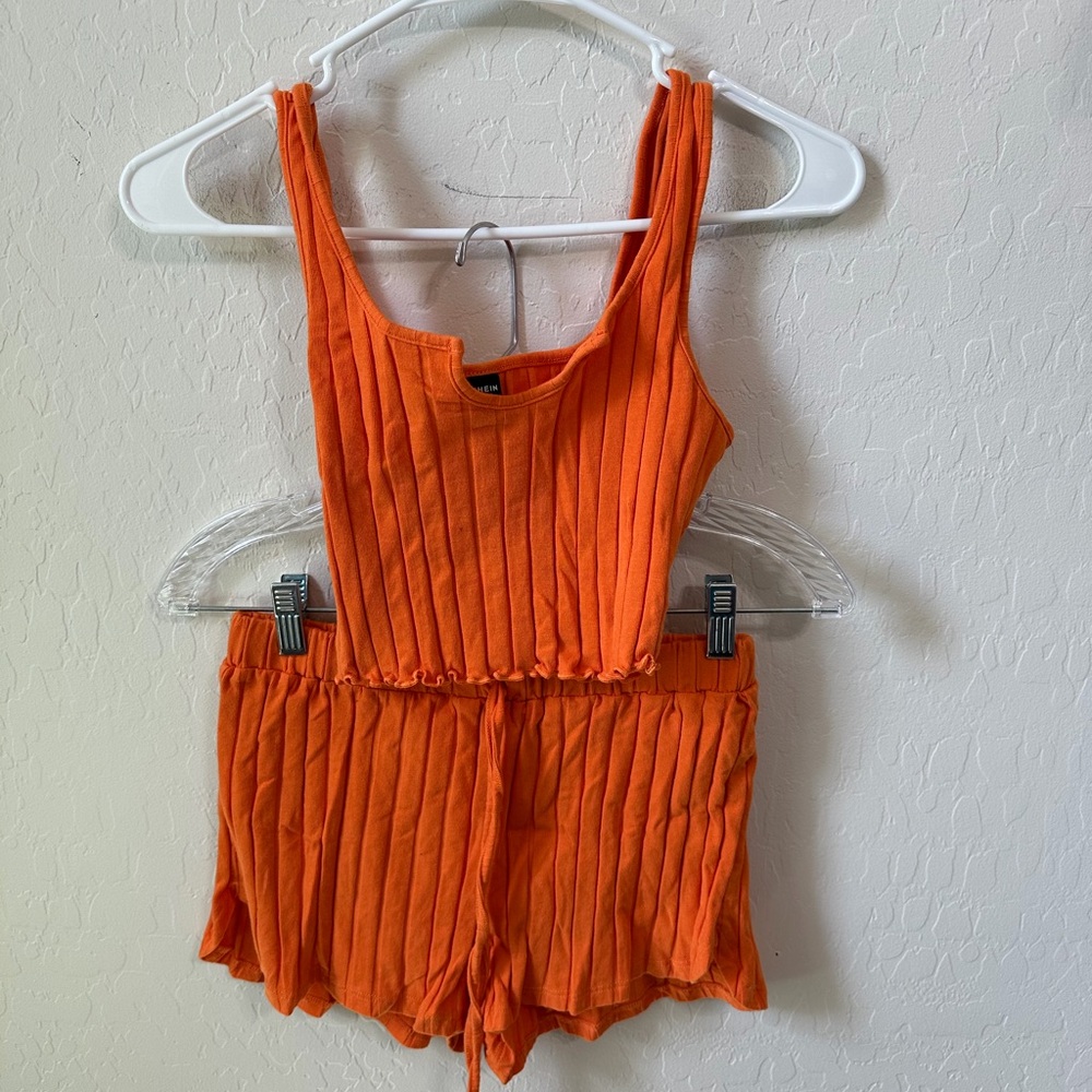 SHEIN Orange Ribbed Tank Romper Set